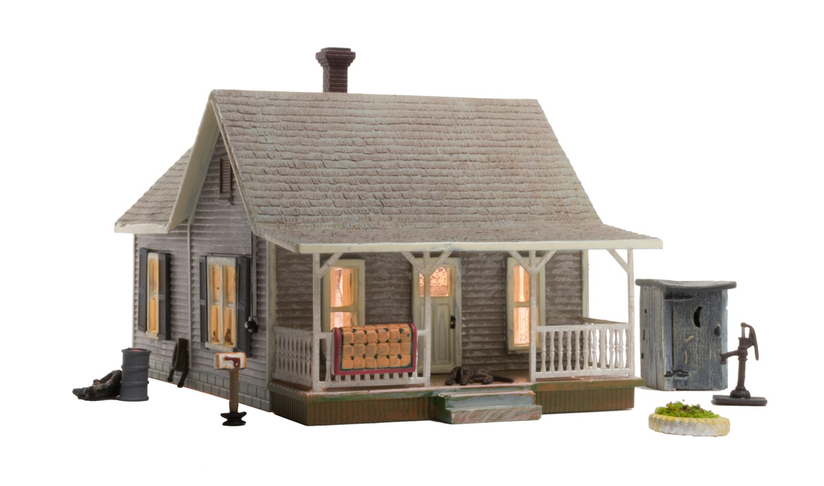 Woodland Scenics N Scale: Old Homestead - Built-&-Ready Landmark Structures(R) -- Assembled - 2-1/32 x 2-29/32" 5.2 x 7.4cm - WOOBR4933
