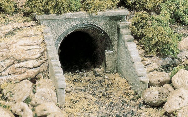 Woodland Scenics Culverts pkg(2) (Unpainted Hydrocal(R) Castings) -- Masonry - WOOC1163