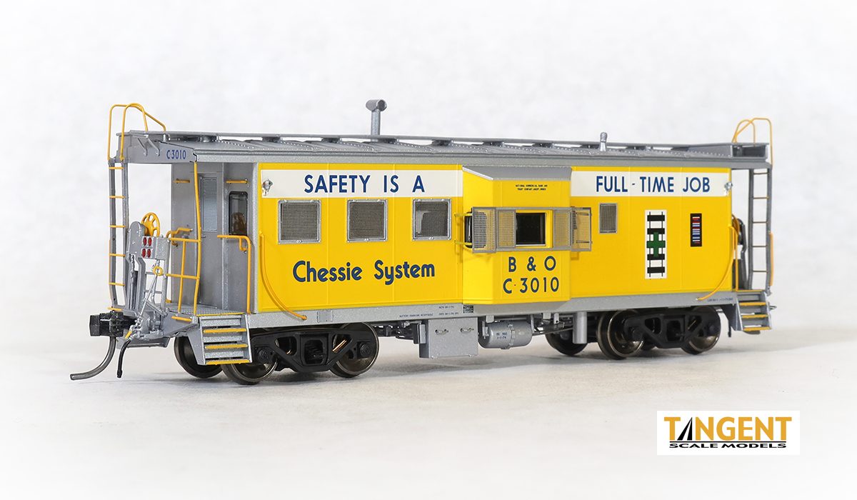 Tangent Scale Models Chessie System (B&O) "Gold Chessie Safety 1974+" ICC B&O I-18 Steel Bay Window Caboose #C-3010 - TAN60022-01