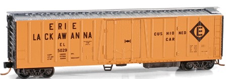 Micro-Trains 51' 3-3/4" Rib-Side Mechanical Reefer - Ready to Run -- Erie Lackawanna #5029 (orange, black) - 489-7000020