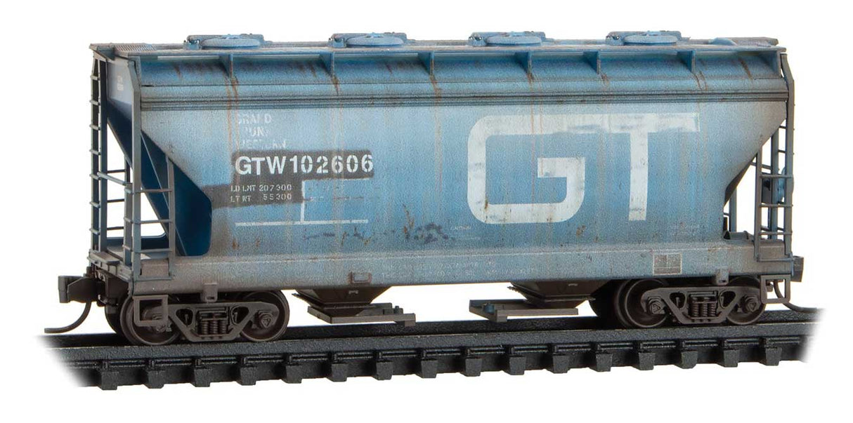 Micro-Trains N ACF 39' 2-Bay Center-Flow Covered Hopper w/Round Hatch 2-Pack - Ready to Run -- Grand Trunk Western #102606, 102611 (Weathered, blue, white)