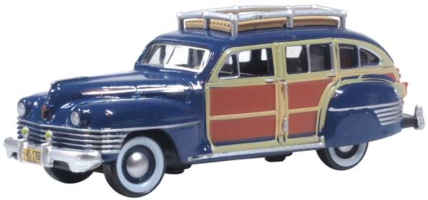 Oxford Diecast 1942 Chrysler Town and Country Station Wagon - Assembled -- South Sea Blue, Woody - 553-87CB42002