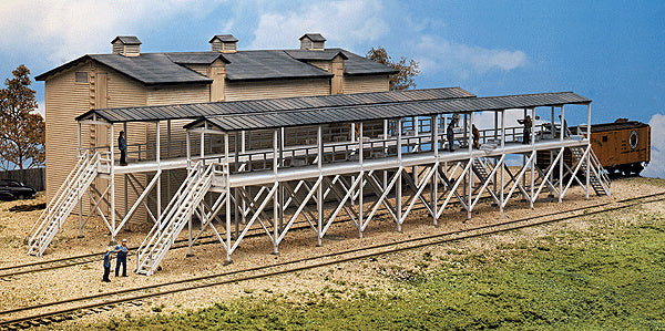 Walthers Cornerstone Ice House & Icing Platform -- Kit - Overall: 9-7/8 x 3-3/4" 25 x 9.5cm - 933-3245