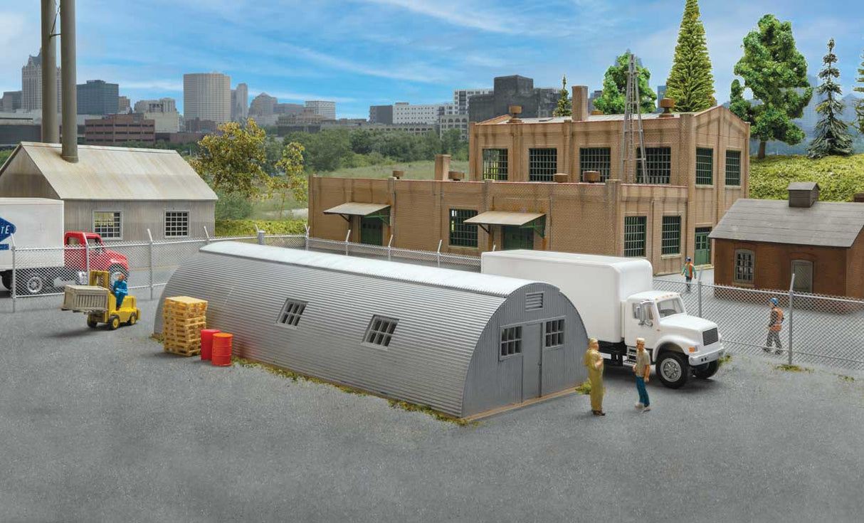 Walthers Cornerstone Quonset Hut -- Kit - 6-9/16 x 2-3/4 x 1-1/2" 16.6 x 6.9 x 3.8cm - 933-3560
