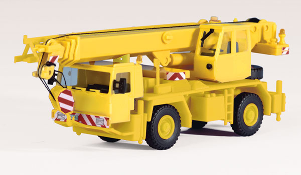 Walthers SceneMaster Two-Axle Truck Crane -- Kit - 949-11015
