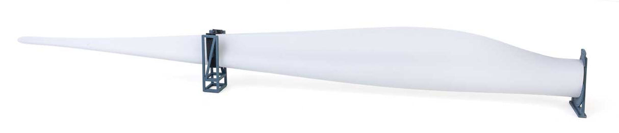 Walthers SceneMaster HO Wind Turbine Blade Load -- Kit