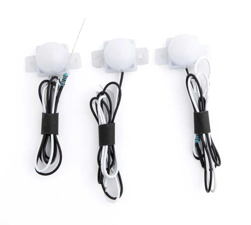 Walthers SceneMaster LED Dome Building Light 3-Pack -- Warm White