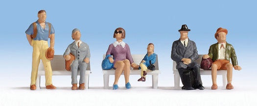 Walthers SceneMaster HO Waiting Passengers pkg(6)