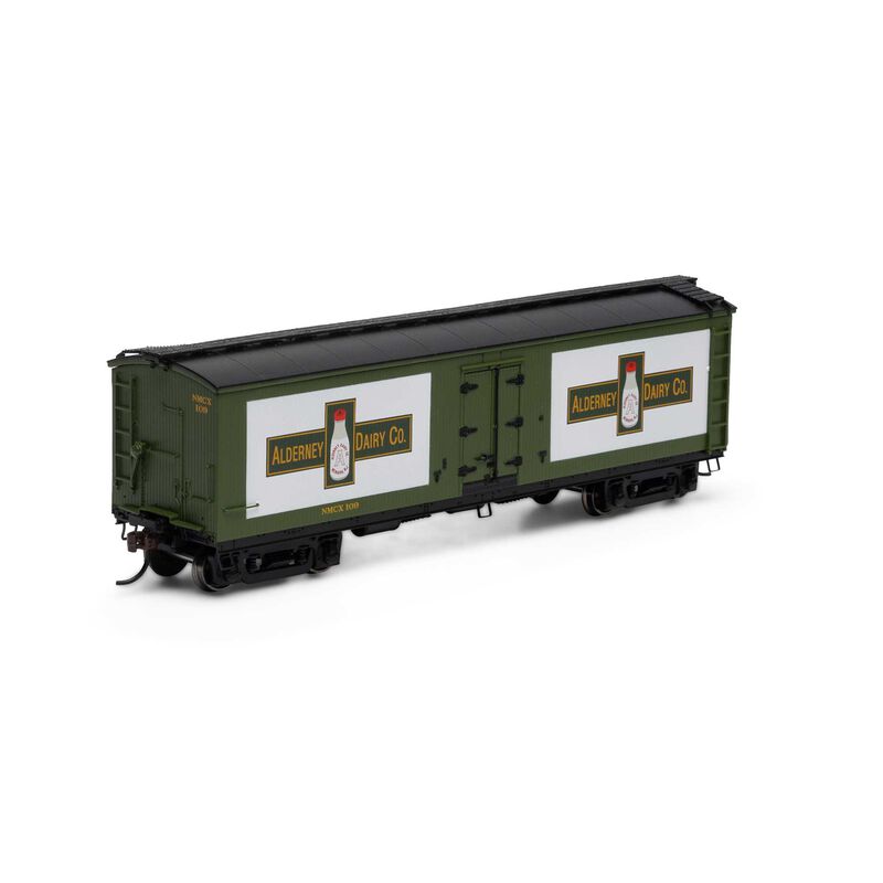 HO 40' Pfaudler Milk Car, Alderney Dairy #109