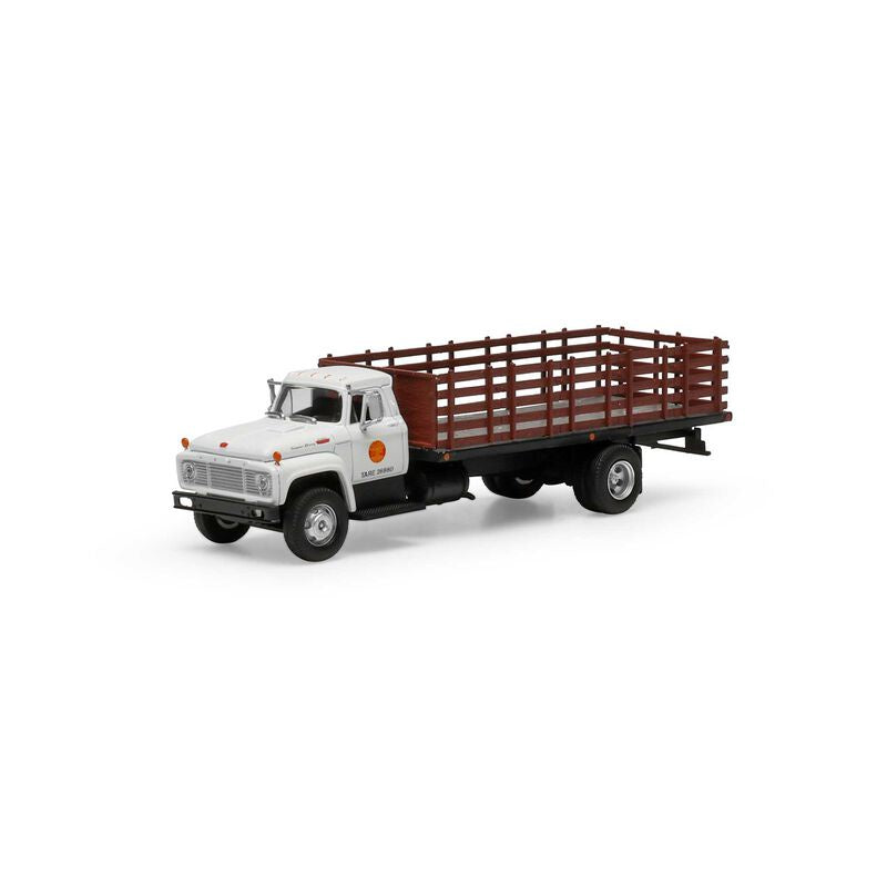 Athearn HO Ford F-850 Stakebed, SP #1748