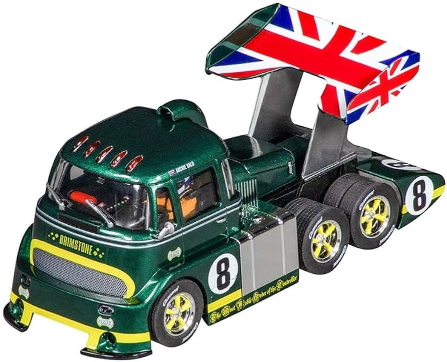 Carrera Digital 1:32 Slot Car - Racetruck Cabover "British Racing Green, No.8" - CAR31093