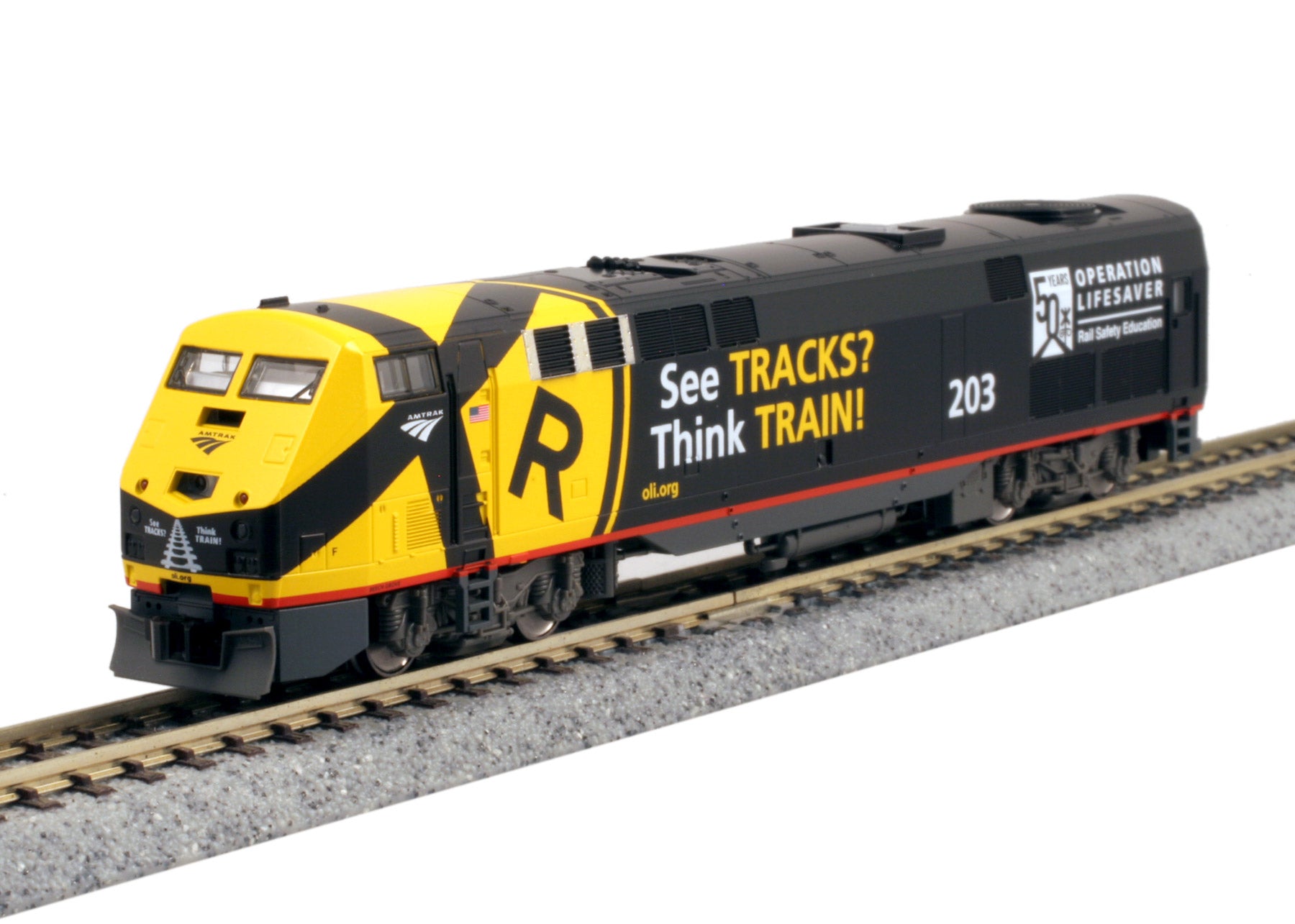 Kato GE P42 Genesis - Standard DC -- Amtrak #203 (Operation