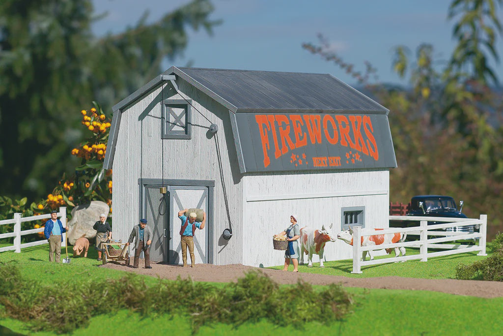 Piko 62120 White Barn, Building Kit (G-Scale)