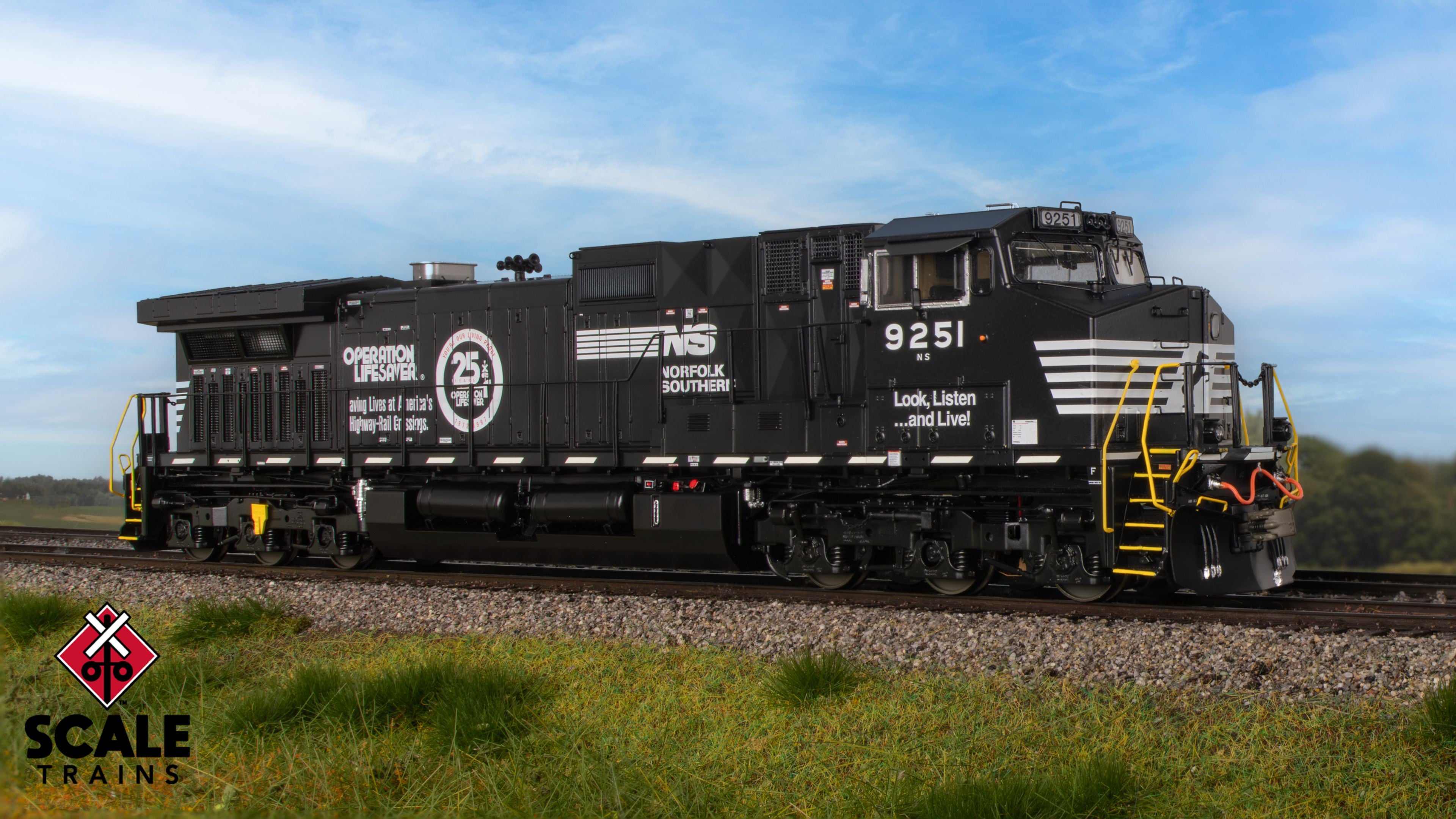 Rivet Counter HO Scale GE DASH 9-44CW, Norfolk Southern/Operation
