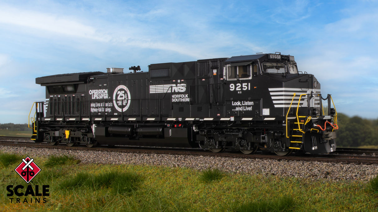 Rivet Counter HO Scale GE DASH 9-44CW, Norfolk Southern/Operation Lifesaver / 9256 / DCC & Sound Equipped