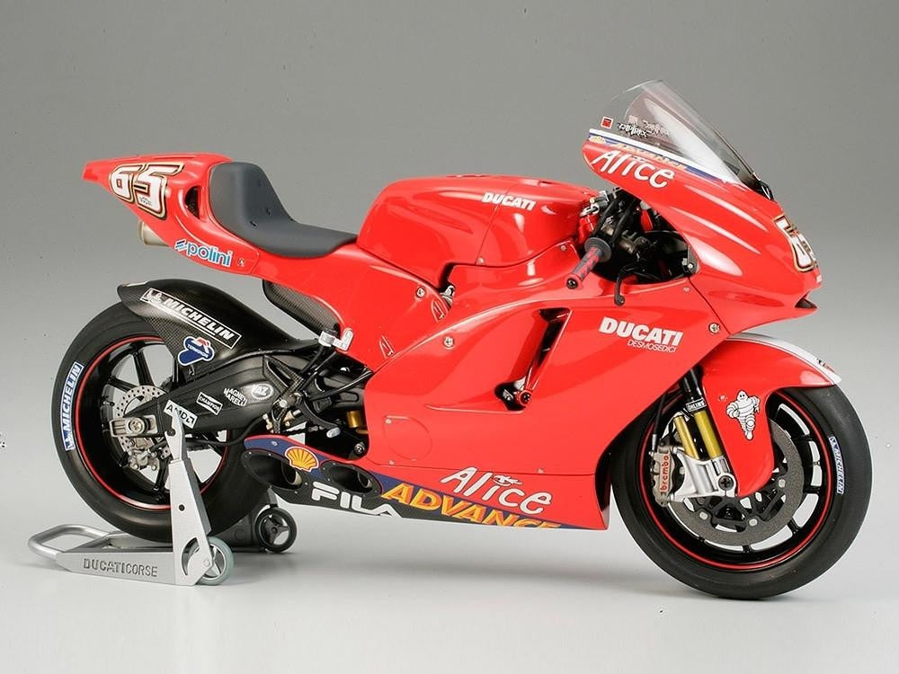 Tamiya 14101 1/12 Ducati Desmosedici Motorcycle Plastic Model Kit