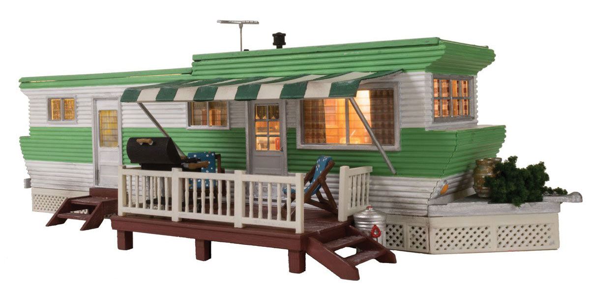 Woodland Scenics HO Scale: Grillin' & Chillin' Trailer w/Lights - Built-&-Ready(R) Landmark Structure(R) -- Assembled - 5-3/8 x 2-5/8 x 2-1/8" 13.6 x 6.7 x 5.4cm - WOOBR5060