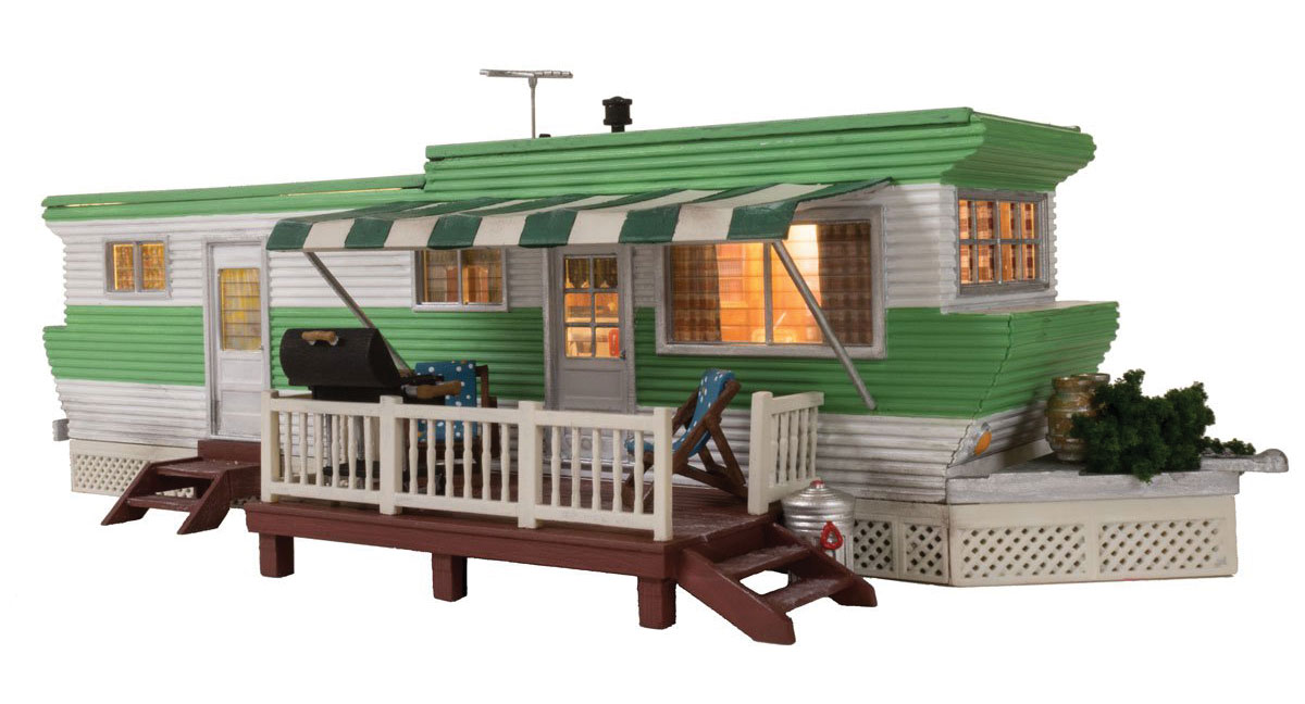 Woodland Scenics O Scale: Grillin' & Chillin' Trailer w/Lights - Built-&-Ready(R) Landmark Structure(R) -- Assembled - WOOBR5861