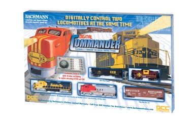 Bachmann Trains HO Digital Commander Deluxe Train Set w/DCC - Santa Fe - BAC00501