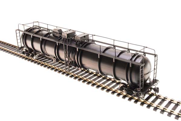 Broadway Limited CryogenicTankCar,Unlettered,White,Type A,Single,HO - BLI6328