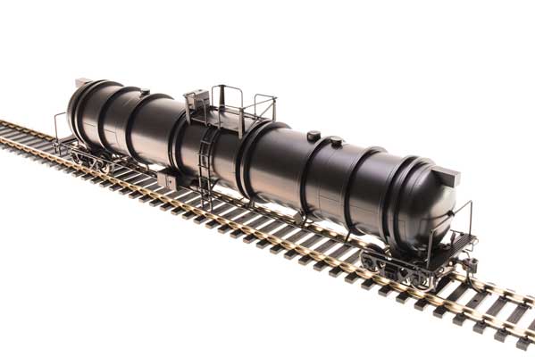 Broadway Limited CryogenicTankCar,Unlettered,White,Type B,Single,HO - BLI6329