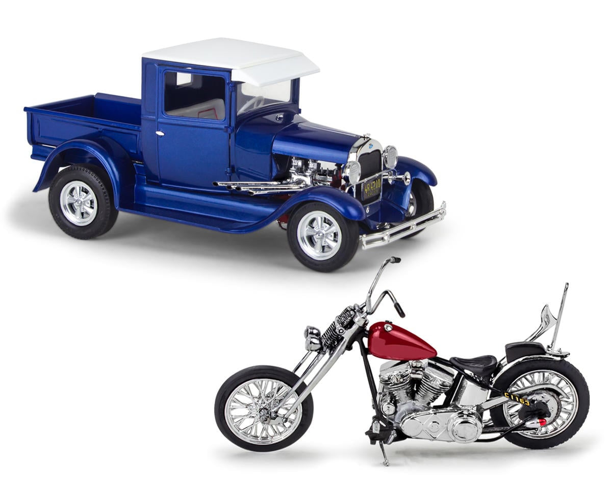 Revell 1/25 1929 Ford? Model A Pickup with California Street Chopper