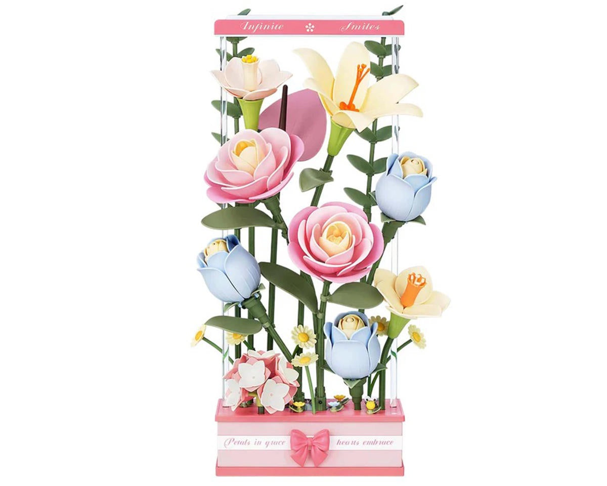 Robotime Blooming Bouquet Box DIY Miniature 3D Plastic Model Kit