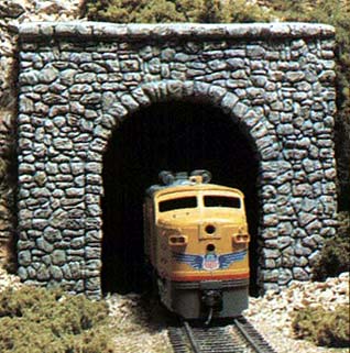 Woodland Scenics Single-Track Tunnel Portal (Hydrocal Plaster Casting) -- Random Stone - WOOC1255