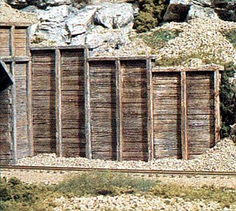 Woodland Scenics Retaining Walls (Hydrocal Plaster Castings; pkg(3) -- Timbers - WOOC1260
