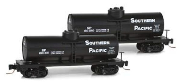 Micro-Trains 40' Single-Dome Tank Car - Ready to Run -- Southern Pacific #60190 (black, white Sans Serif Lettering) - 489-53000082